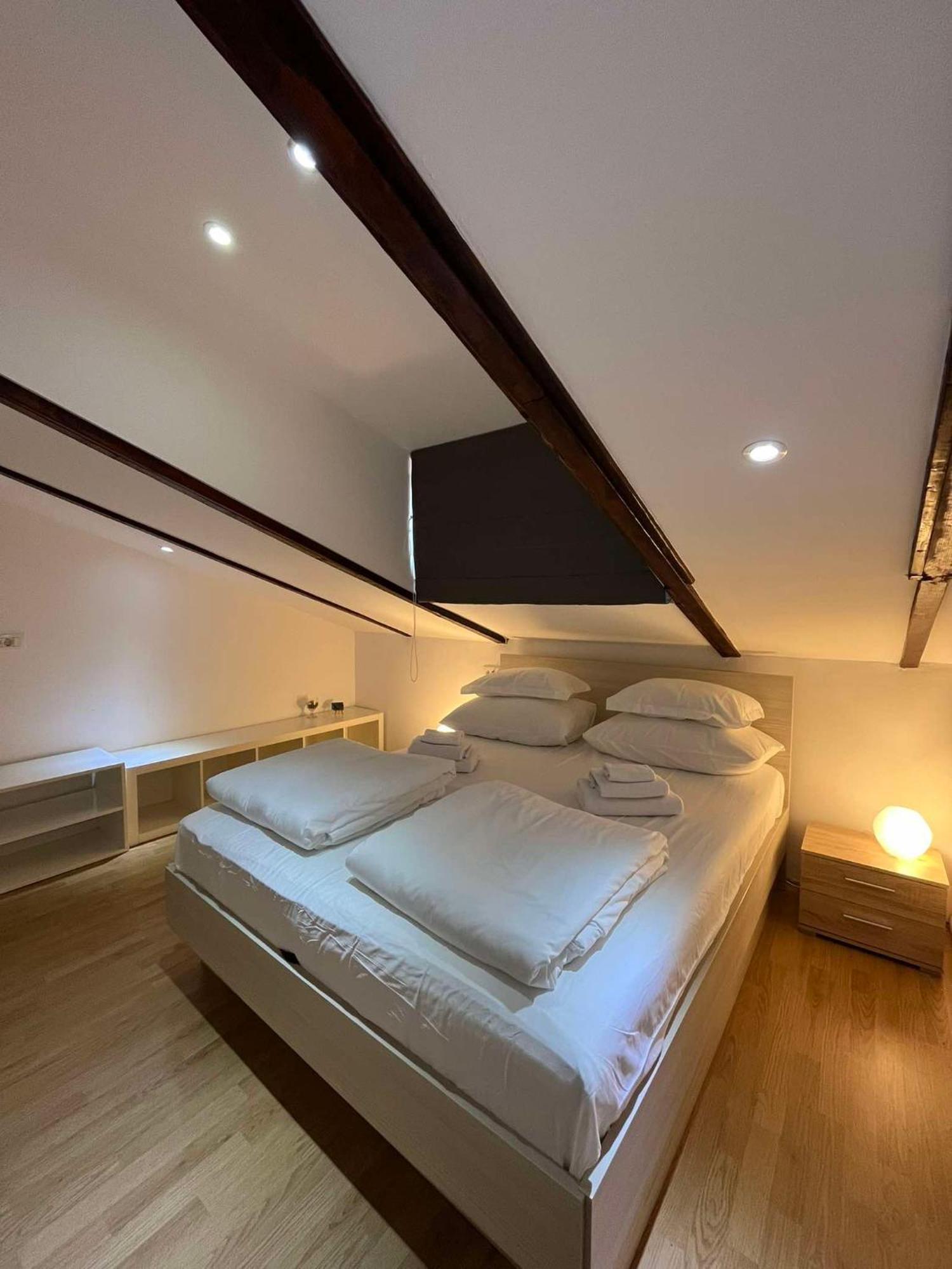 Dela Bed & Breakfast Hvar Town Luaran gambar